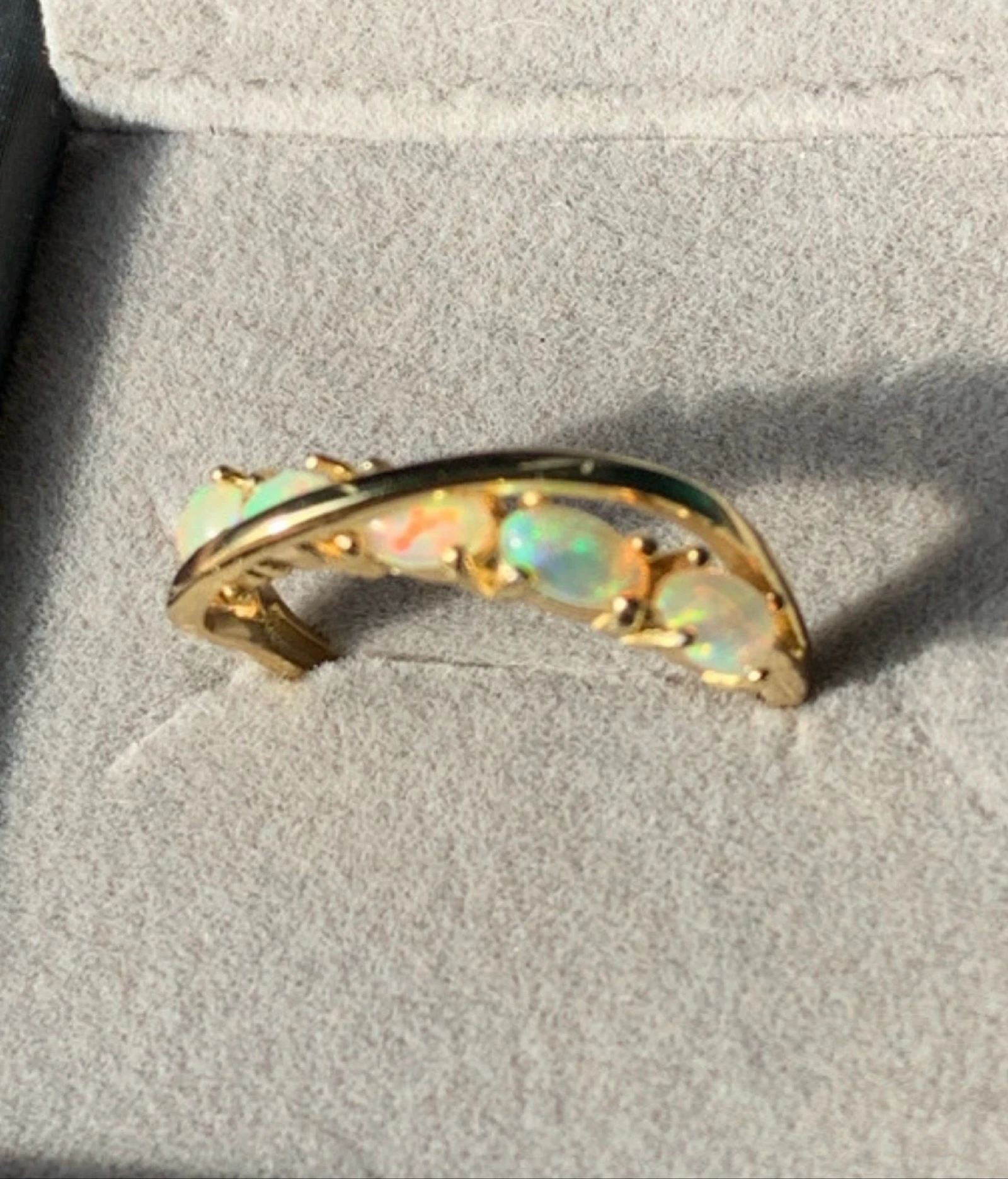 Anillo de plata 925 chapado en oro con ópalos etíopes naturales – photo 3